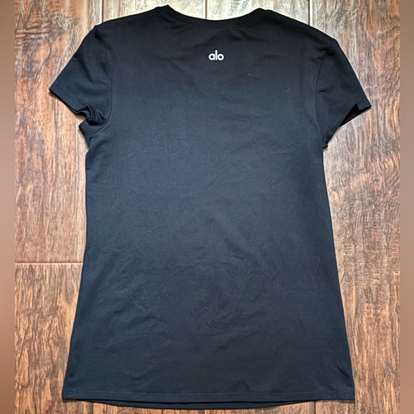 Alo Finesse Tee XS Black - Picture 2 of 3